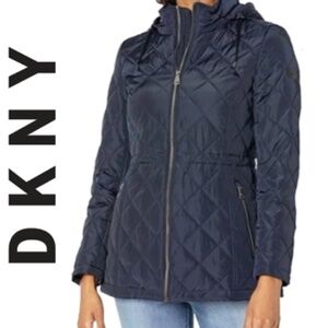 NWOT 🦋 Navy Blue quilted jacket w/ hood | Small